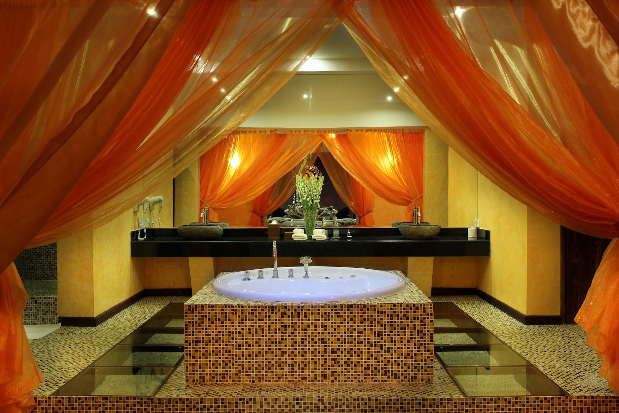 Kupu Kupu Jimbaran Beach Club & Spa By Loccitane Buitenkant foto